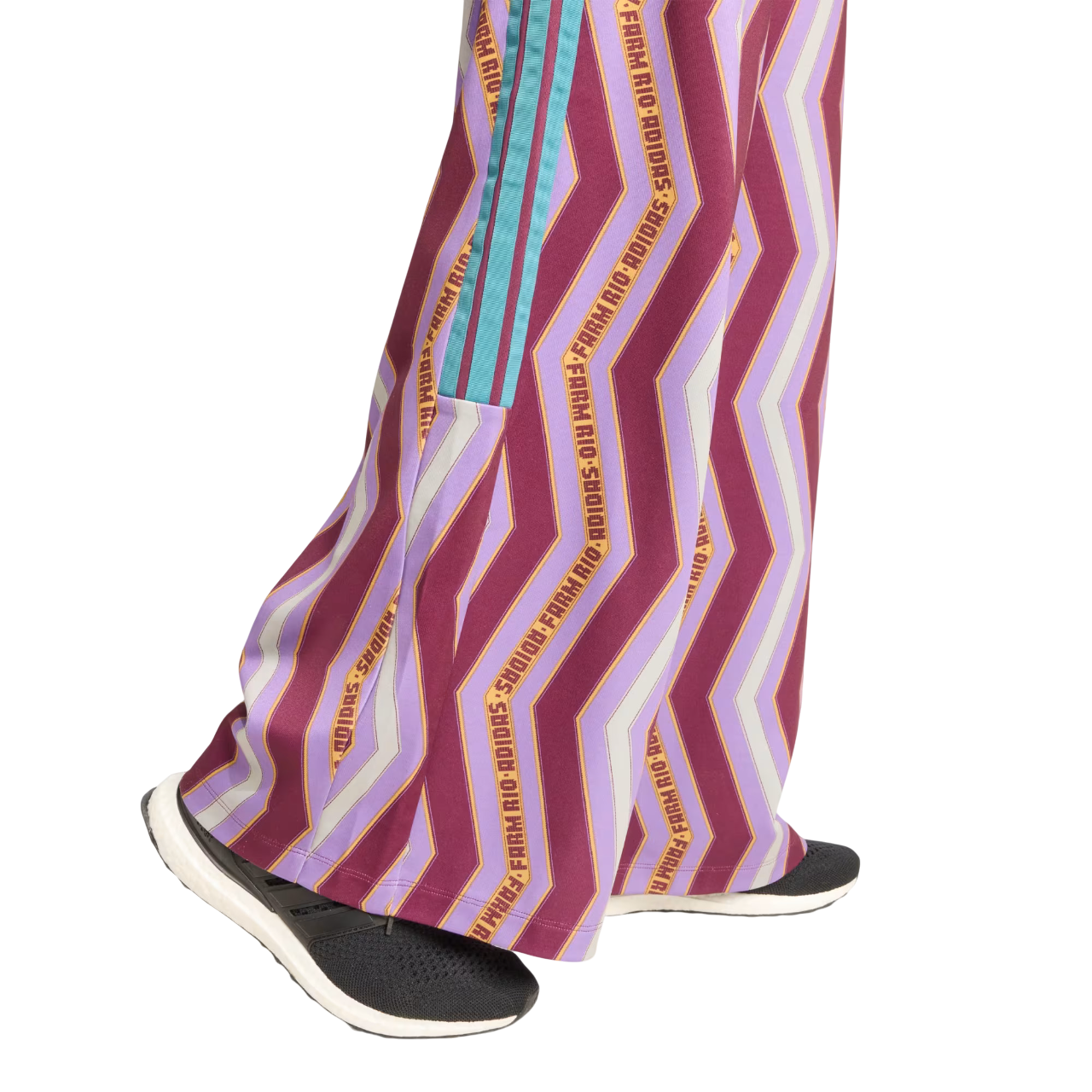 Calças Adidas x FARM TIRO