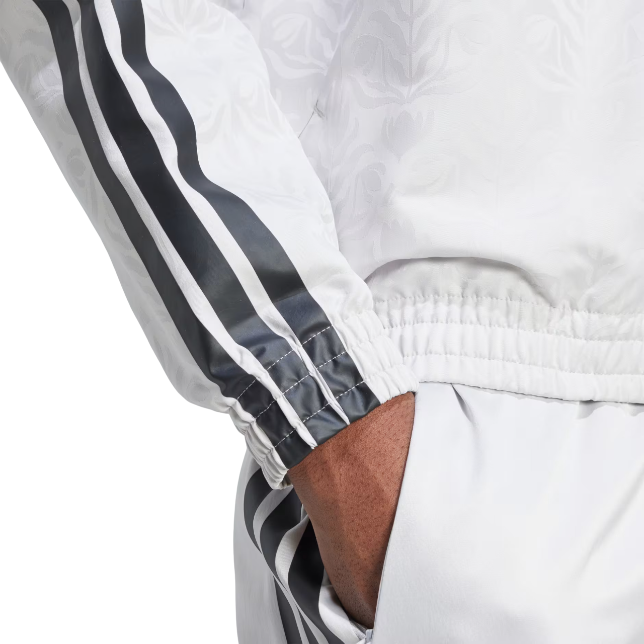 Casaco Adidas Common Goal