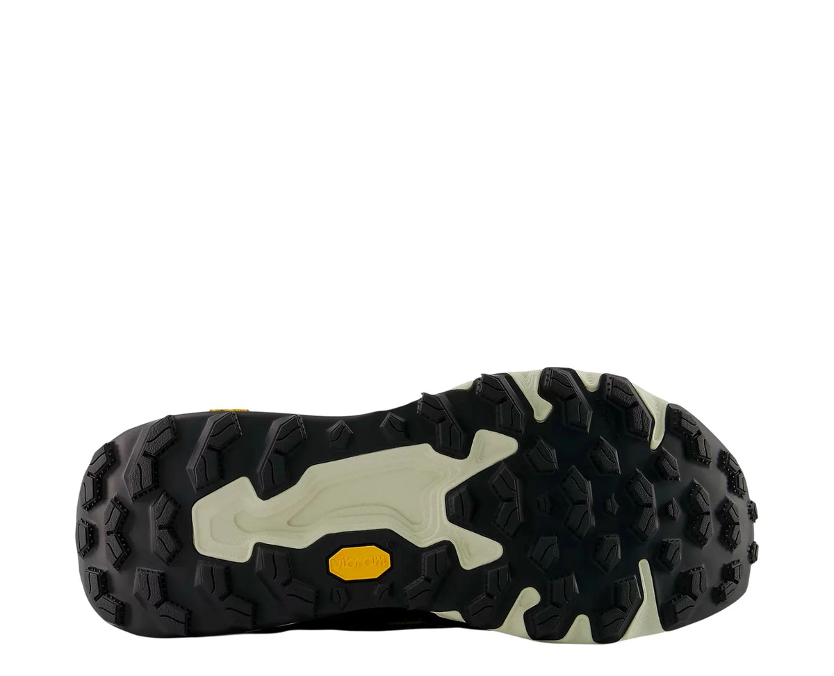 Sapatilha New Balance Hierro
