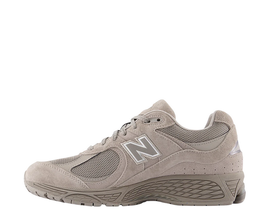 Sapatinha New Balance 2002r