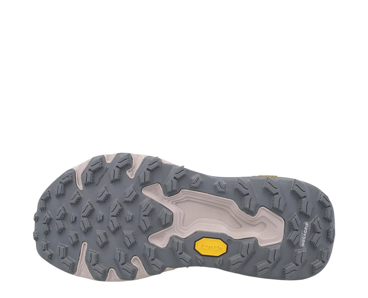 Sapatilha New Balance Hierro