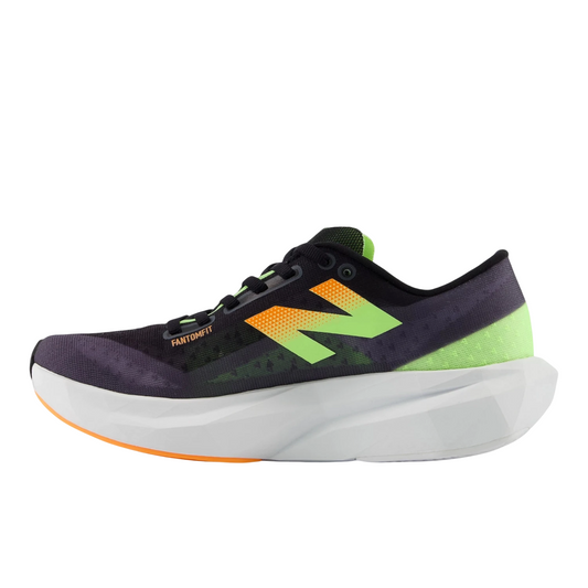 Sapatilha New Balance FuelCell Rebel v4
