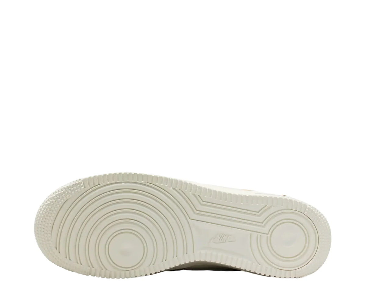 Sapatilha Nike Air Force 1'07 Low Crsnt