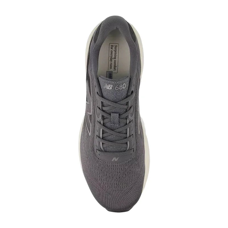 Sapatilha New Balance 680