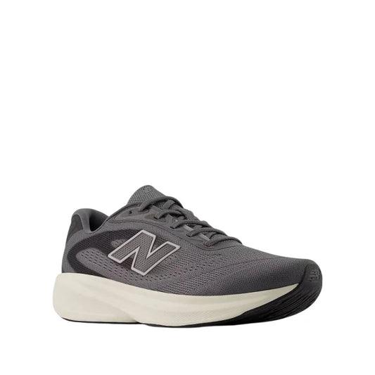 Sapatilha New Balance 680