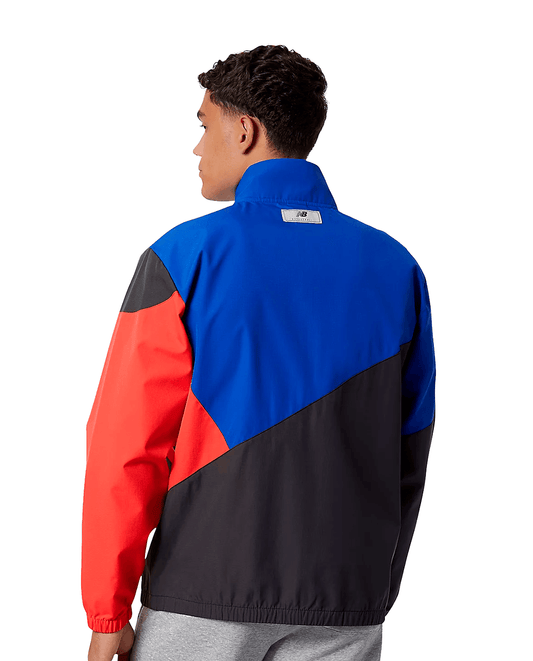 Corta Vento New Balance Preto com Azul e Vermelho
