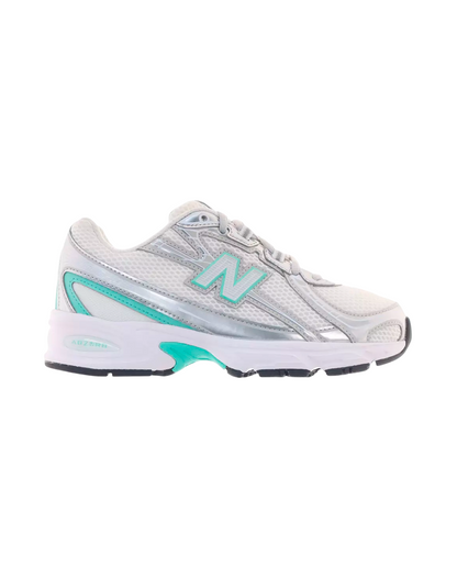 Sapatilha New Balance 740