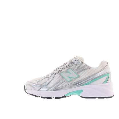 Sapatilha New Balance 740