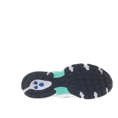 Sapatilha New Balance 740