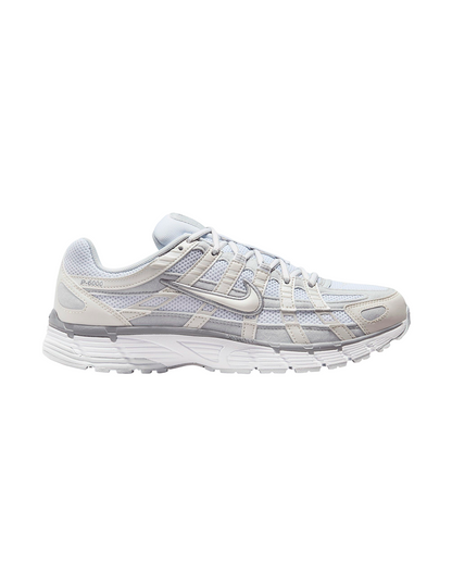 Sapatilha Nike P-6000