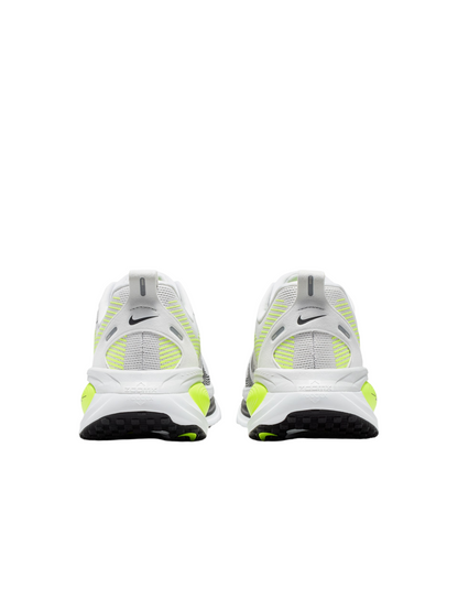 Sapatilha Nike Vomero 18