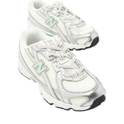 Sapatilha New Balance 740