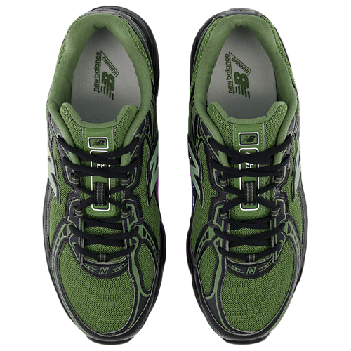 Sapatilha New Balance 740