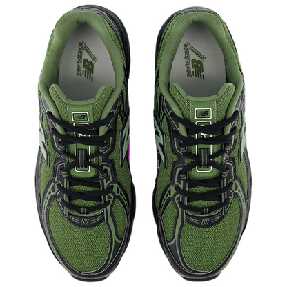 Sapatilha New Balance 740