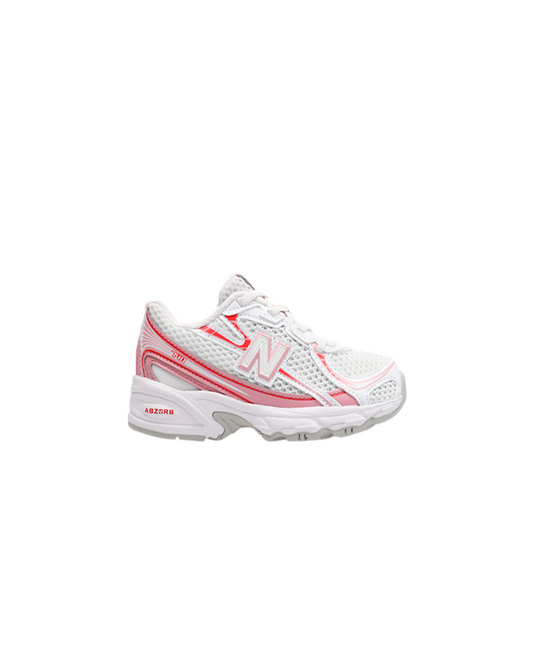Sapatilha New Balance 740