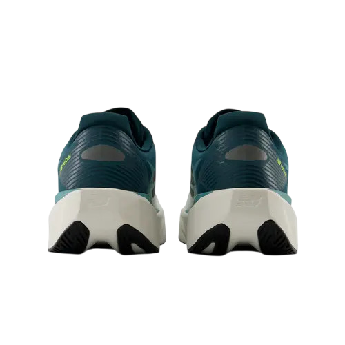 Sapatilha New Balance Rebel V5