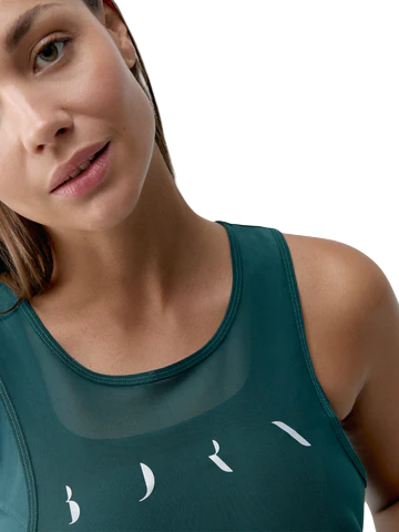 Singlet Born Bora