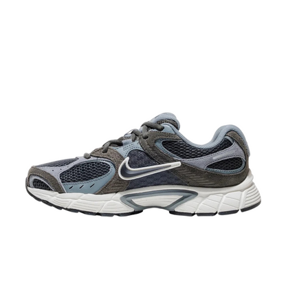 Sapatilha Nike V5 RNR