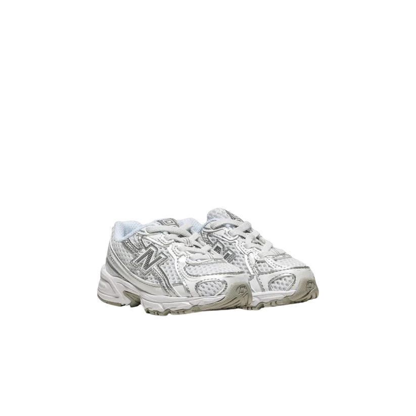 Sapatilha New Balance 740