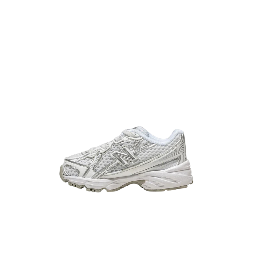 Sapatilha New Balance 740
