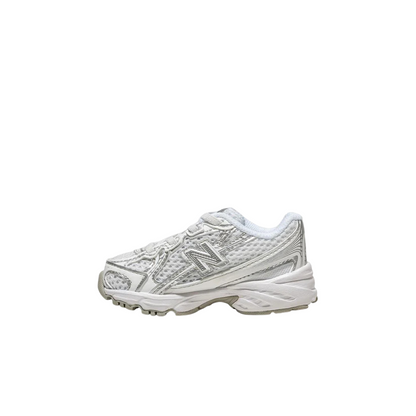 Sapatilha New Balance 740