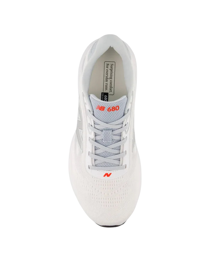 Sapatilha New Balance 680