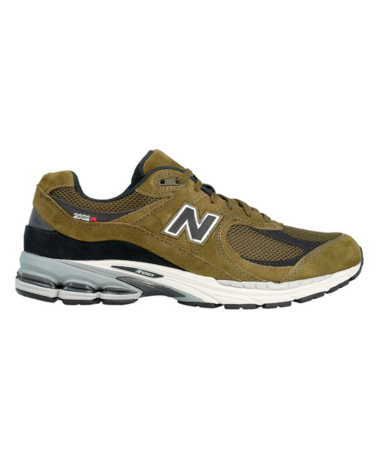 Sapatilha New Balance 2002r