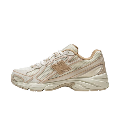 Sapatilha New Balance 740