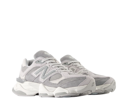 Sapatilha New Balance 9060