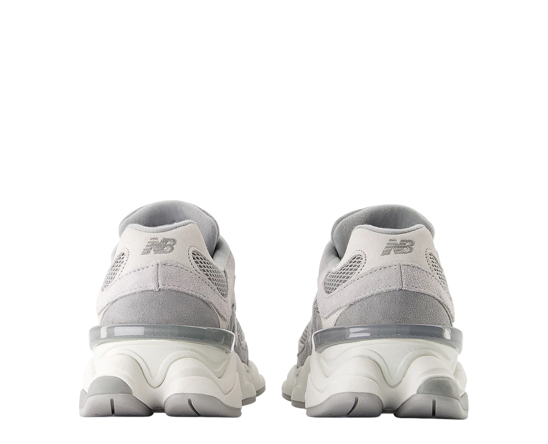 Sapatilha New Balance 9060