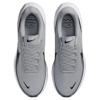 Nike Revolution 8
