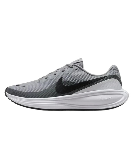 Nike Revolution 8