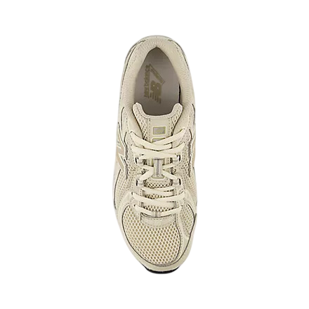 Sapatilha New Balance 740