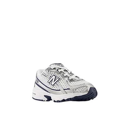 Sapatilha New Balance 740