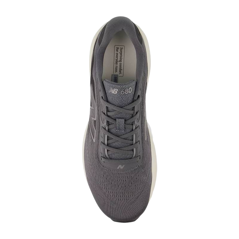 Sapatilha New Balance 680