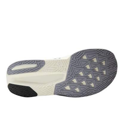 Sapatilha New Balance FuelCell Rebel V5