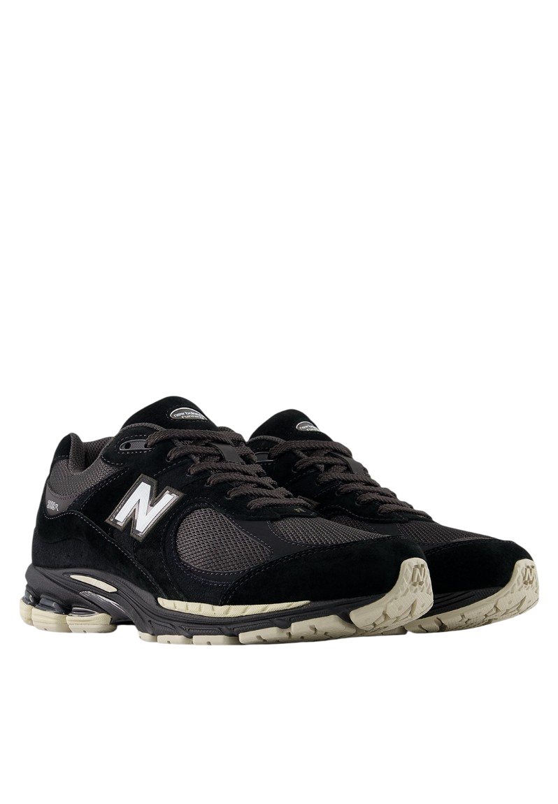 Sapatilha New Balance 2002r
