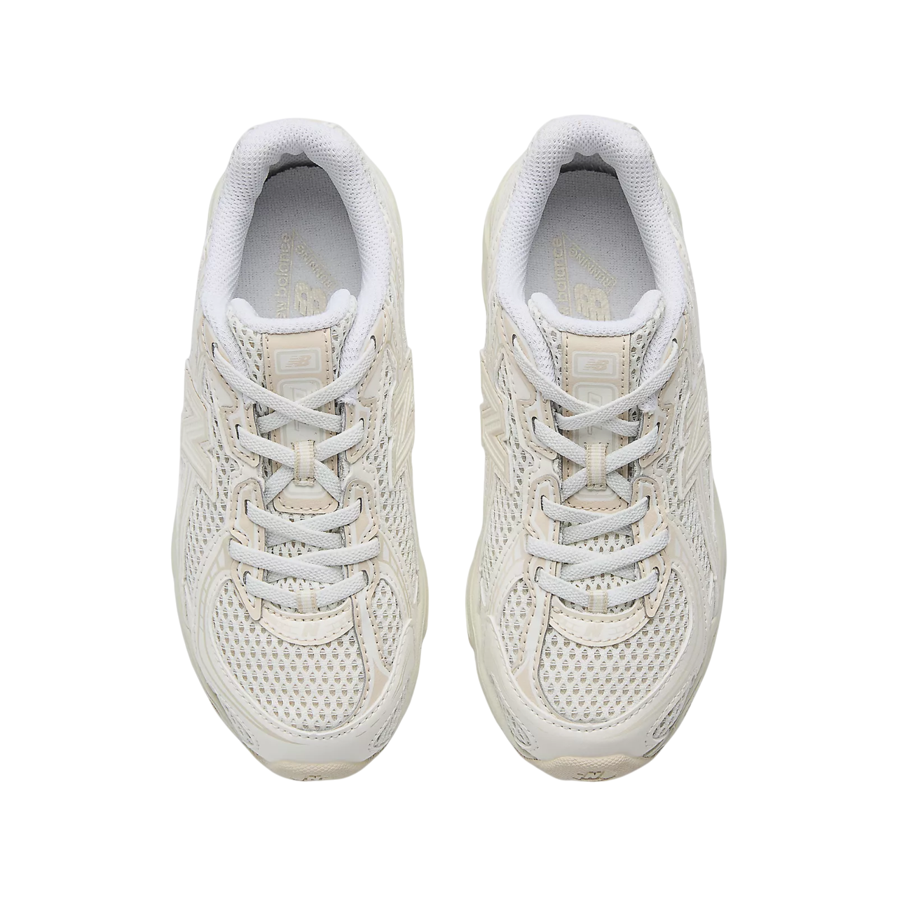 Sapatilha New Balance 740