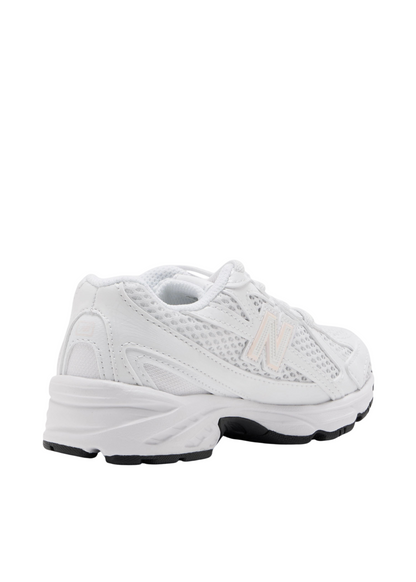 Sapatilha New Balance 740