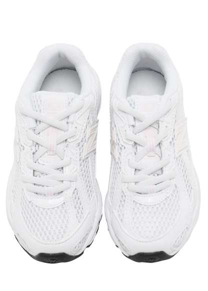 Sapatilha New Balance 740