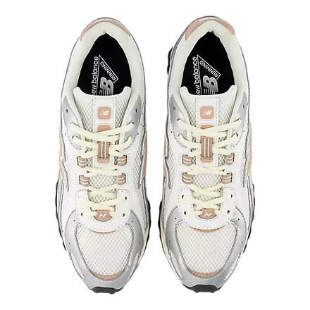 Sapatilha New Balance 204L