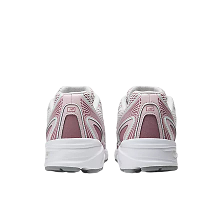 Sapatilha New Balance 740