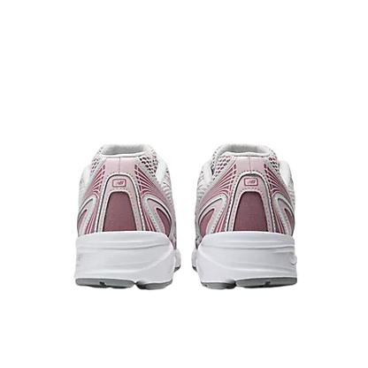 Sapatilha New Balance 740