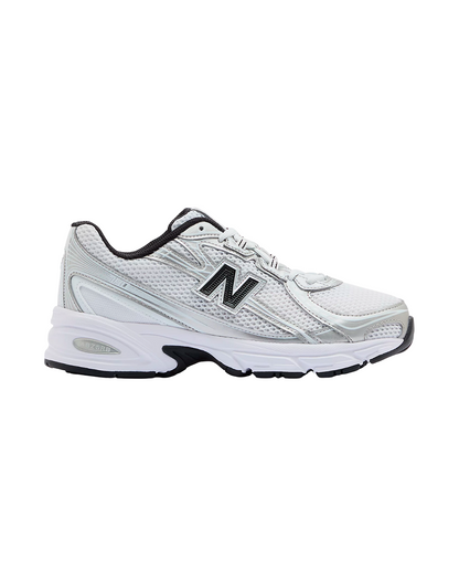 Sapatilha New Balance 740