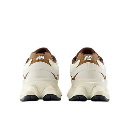 Sapatilha New Balance 9060
