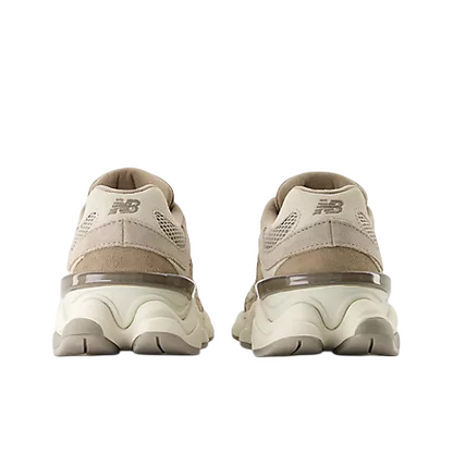 Sapatilha New Balance 9060