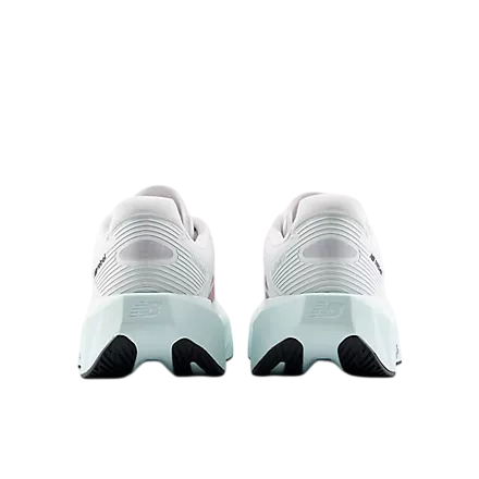 Sapatilha New Balance Rebel v5