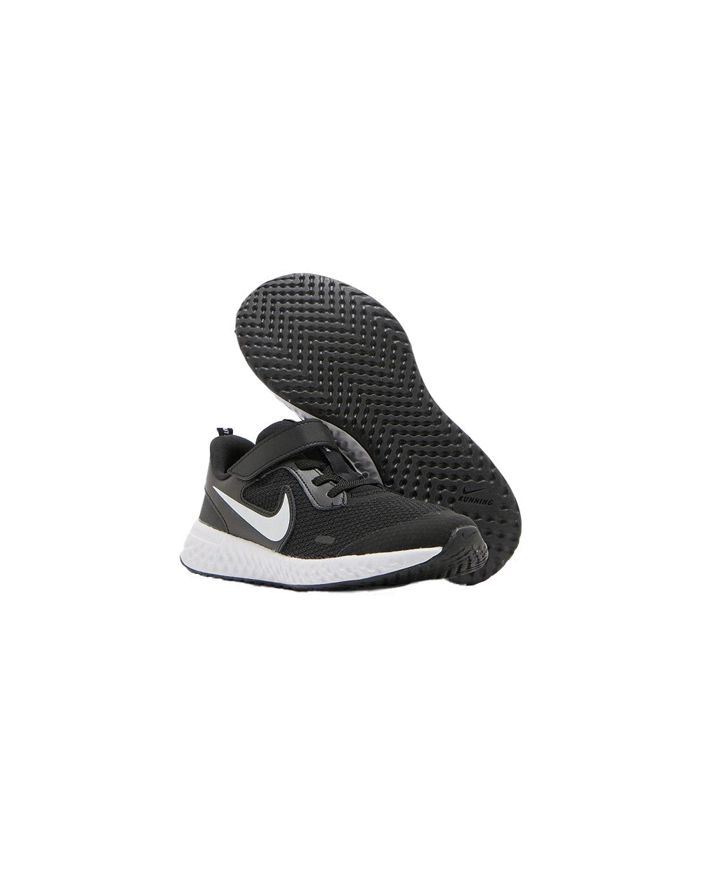 Nike Revolution 5 Black and White