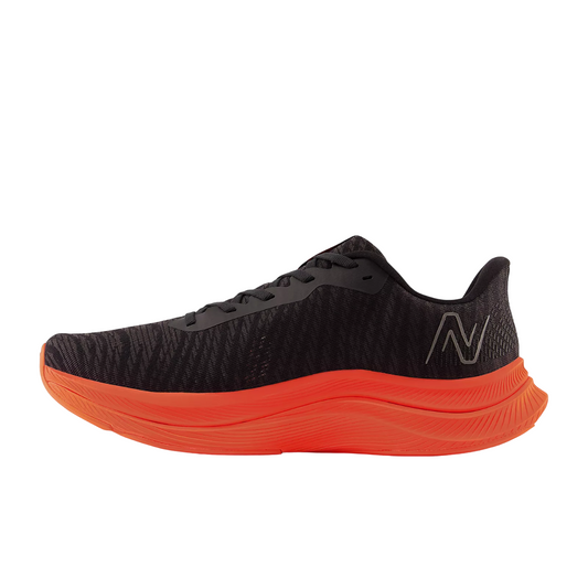 New Balance FuelCell Propel v4